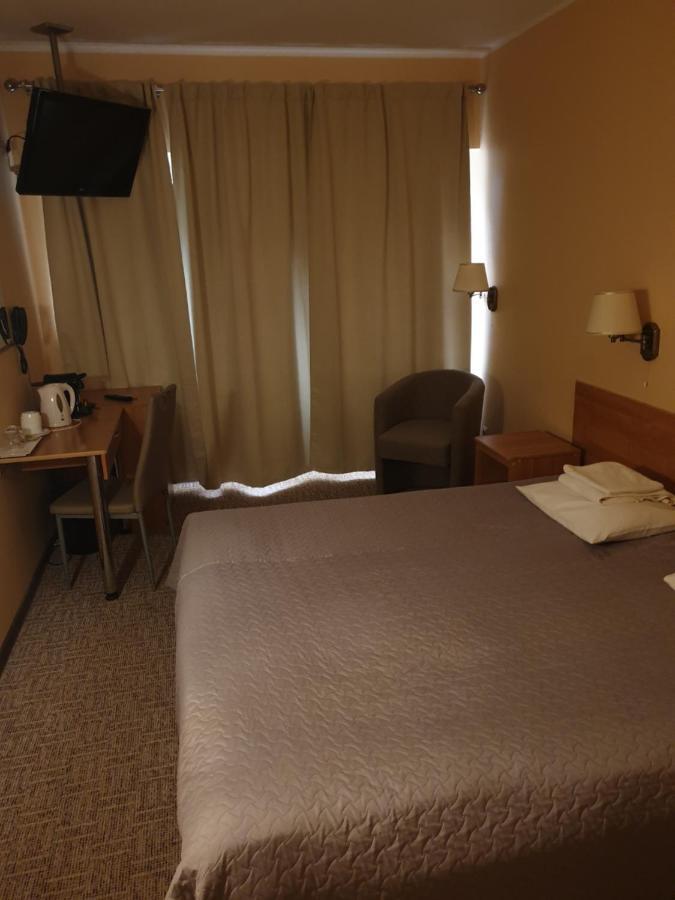 Hotel Yes Нарва-Йыэсуу Экстерьер фото