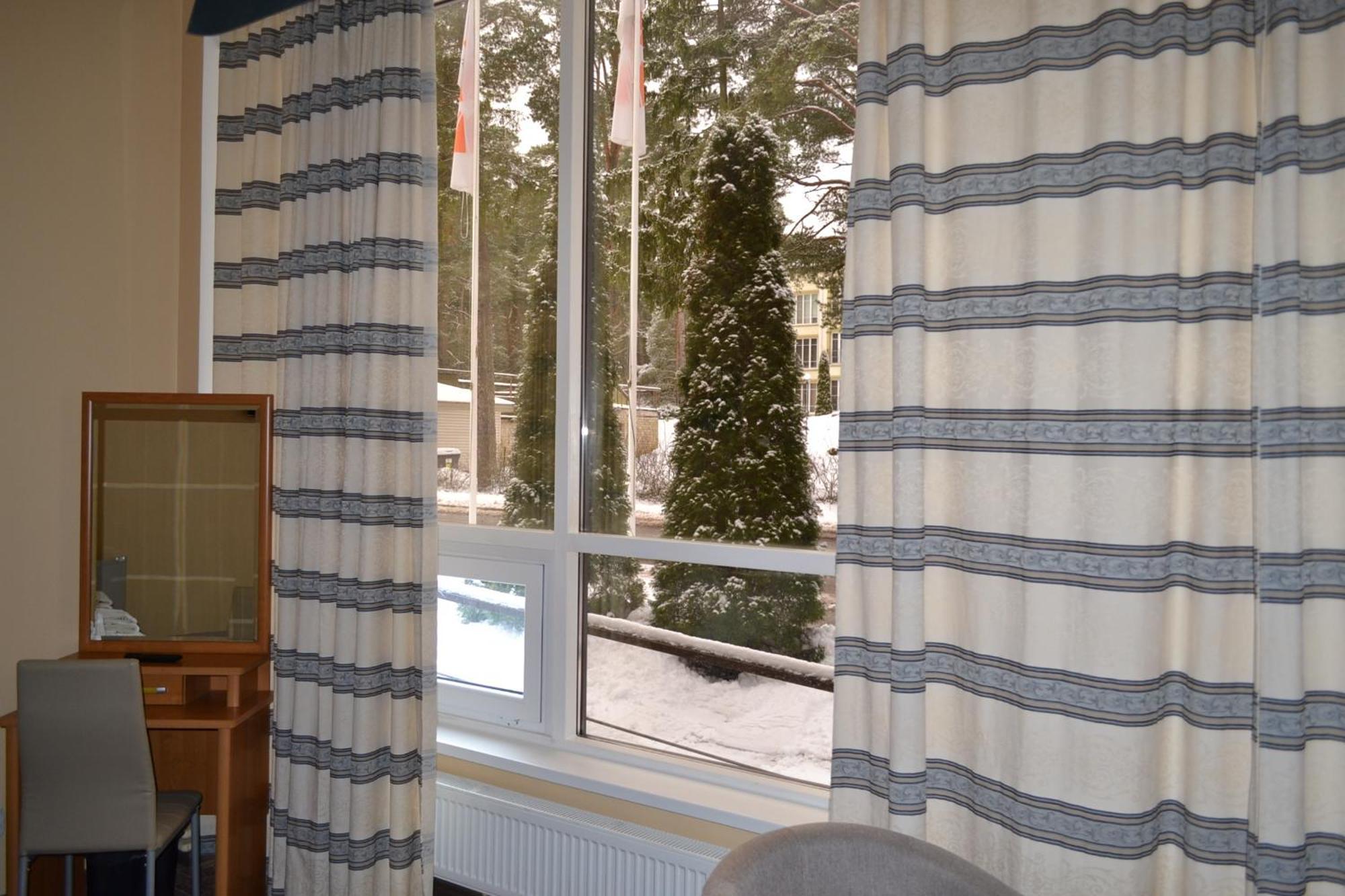 Hotel Yes Нарва-Йыэсуу Экстерьер фото