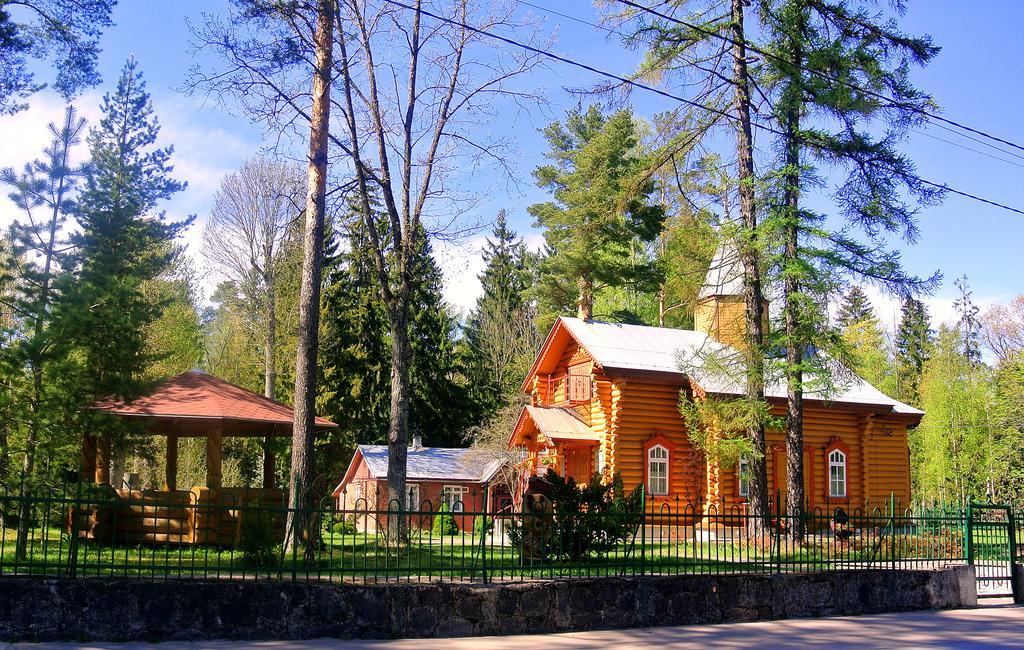 Hotel Yes Нарва-Йыэсуу Экстерьер фото