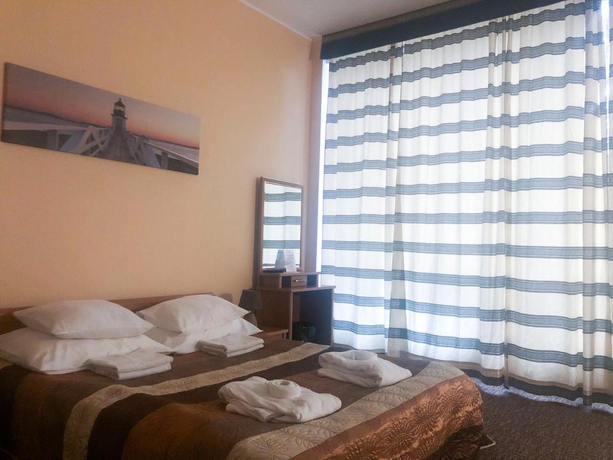 Hotel Yes Нарва-Йыэсуу Экстерьер фото